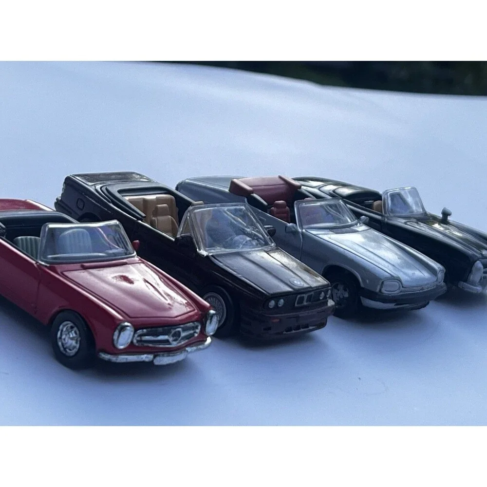 Motor Max Mercedes 300 SL Roadster 1957 1:43 Diecast Red Convertible No Box